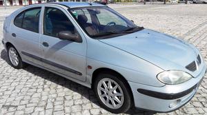 Renault Mégane 1.9 D Maio/00 - à venda - Comerciais / Van,