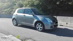 Suzuki Swift 1.3 ddis glx Junho/06 - à venda - Ligeiros