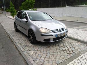 VW Golf 1.9tdi 6 velocidades Janeiro/06 - à venda -