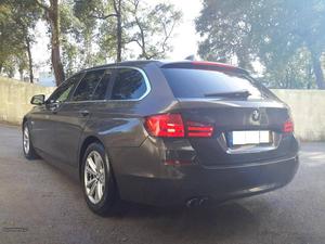 BMW 530 d xdrive sinistrada Março/12 - à venda - Ligeiros