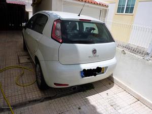 Fiat Punto 1.3 MJet Agosto/14 - à venda - Ligeiros