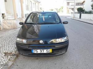 Fiat Punto  Setembro/01 - à venda - Ligeiros