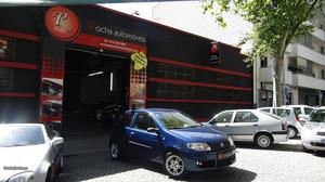 Fiat Punto cv3p) Julho/04 - à venda - Ligeiros