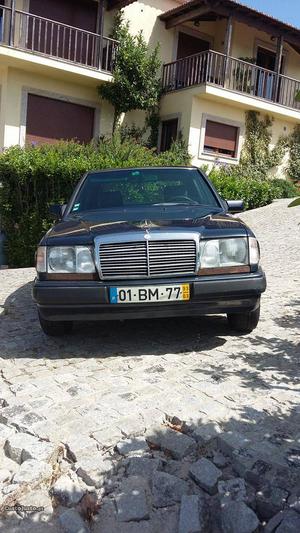 Mercedes-Benz 200 W124 Março/93 - à venda - Ligeiros