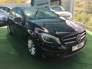 Mercedes-Benz A  CDi Blue Janeiro/14 - à venda -