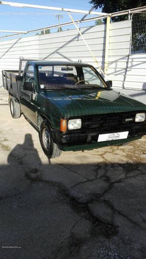 Nissan Pick Up 2.5 carrinha barata Junho/89 - à venda -