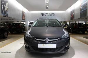Opel Astra 1.3CDTi EcoFlex Março/15 - à venda - Ligeiros