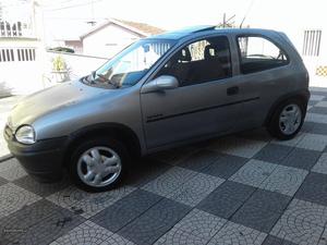 Opel Corsa 15 td, Novembro/94 - à venda - Ligeiros