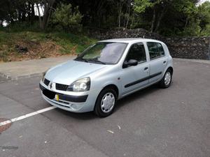 Renault Clio 1.2 aceito retoma Maio/02 - à venda - Ligeiros