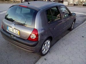 Renault Clio II v Setembro/02 - à venda - Ligeiros