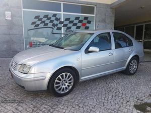 VW Bora 1.9 TDI Highline Janeiro/01 - à venda - Ligeiros