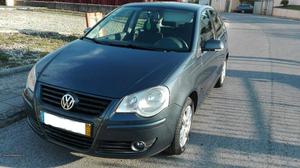 VW Polo 1.4 tdi 5 lugares Outubro/05 - à venda - Ligeiros