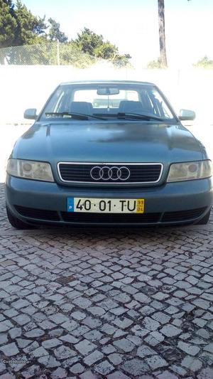 Audi A4 1.9tdi 110v Abril/99 - à venda - Ligeiros