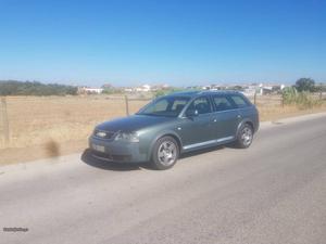 Audi A6 Allroad 2.5 Tdi Quattro Dezembro/00 - à venda -