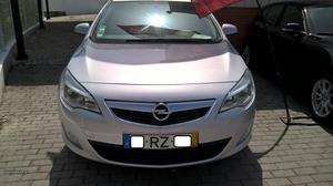 Opel Astra 1.3 Cdti Break 90 cv Janeiro/12 - à venda -