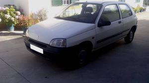 Renault Clio 1.2 i Março/97 - à venda - Ligeiros