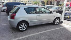 Toyota Corolla 2.0 D4D Abril/04 - à venda - Comerciais /