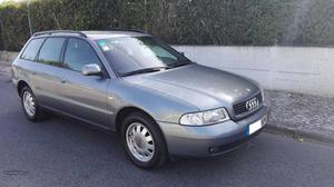 Audi A4 Avant 1.6i- km Junho/99 - à venda - Ligeiros