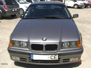 BMW series E36 Sedan Julho/93 - à venda - Ligeiros