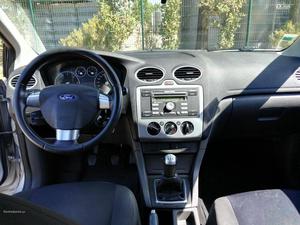 Ford Focus 1.6TDCI Junho/06 - à venda - Ligeiros