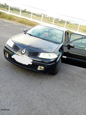 Renault Mégane 1.5 dci Março/06 - à venda - Ligeiros