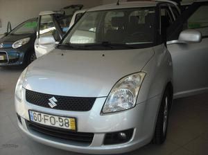 Suzuki Swift DDIS Abril/08 - à venda - Ligeiros