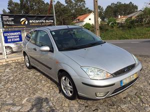 Ford Focus 1.8 Tddi Novembro/01 - à venda - Ligeiros