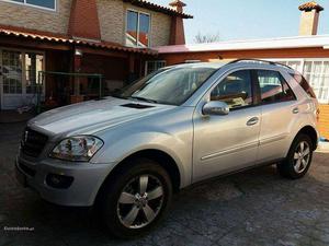 Mercedes-Benz ML 320 Sport Janeiro/06 - à venda - Pick-up/