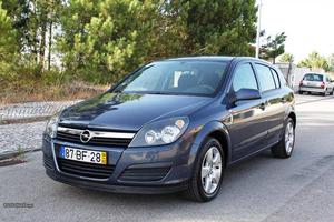 Opel Astra 1.3 CDTI Elegance Fevereiro/06 - à venda -