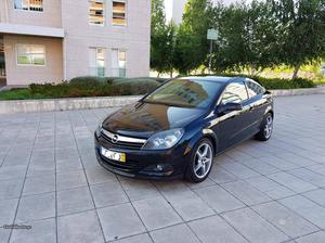 Opel Astra GTC 1.7 CDTI 5LUG Dezembro/05 - à venda -