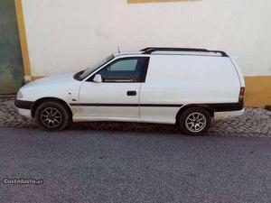 Opel Astra astra f Agosto/93 - à venda - Comerciais / Van,