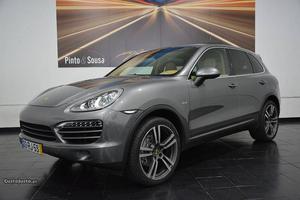 Porsche Cayenne 3.0 Diesel Novembro/12 - à venda -