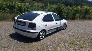 Renault Mégane Abril/97 - à venda - Ligeiros Passageiros,