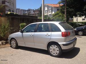 Seat Ibiza  cilindrada Janeiro/01 - à venda - Ligeiros