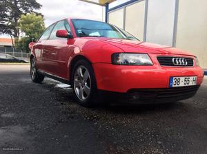 Audi A3 Acv Novembro/96 - à venda - Ligeiros