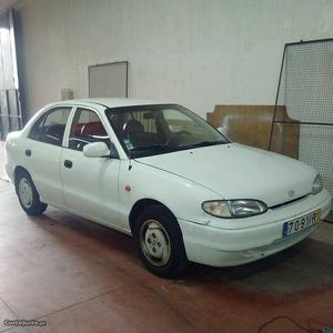 Hyundai Accent 1.3 Janeiro/97 - à venda - Ligeiros