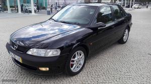 Opel Vectra v Sport Outubro/98 - à venda - Ligeiros