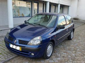 Renault Clio 1.5 Dci C/Ac Julho/02 - à venda - Comerciais /