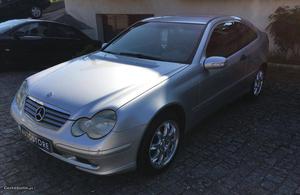 Mercedes-Benz C 220 CDi Sport Coupe Junho/01 - à venda -