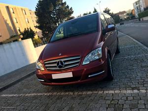 Mercedes-Benz Viano  (Novo modelo) Junho/11 - à venda -