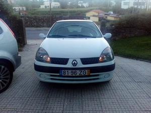 Renault Clio 1.5 dci com.ac Dezembro/04 - à venda -