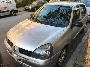 Renault Clio dci Maio/05 - à venda - Ligeiros Passageiros,