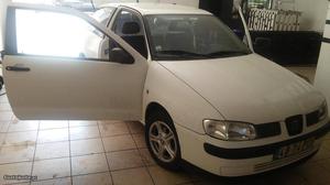 Seat Ibiza 1.9sdi Março/00 - à venda - Comerciais / Van,