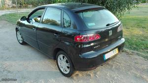 Seat Ibiza 5 Portas 1.4tdi Maio/03 - à venda - Ligeiros