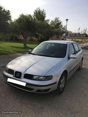 Seat Leon 1.9 tdi Sport Junho/01 - à venda - Ligeiros