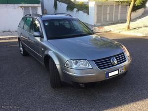 VW Passat 1.9 Tdi 130 cv Maio/03 - à venda - Ligeiros