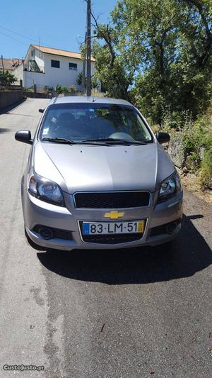 Chevrolet Aveo 1.2 L Março/11 - à venda - Ligeiros