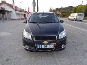 Chevrolet Aveo v LT c/ AC