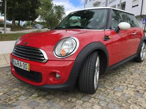 MINI Cooper 1.6 d aceito retoma irrepreensível Abril/11 -