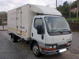 Mitsubishi Pick Up 2.8 td canter Abril/97 - à venda -